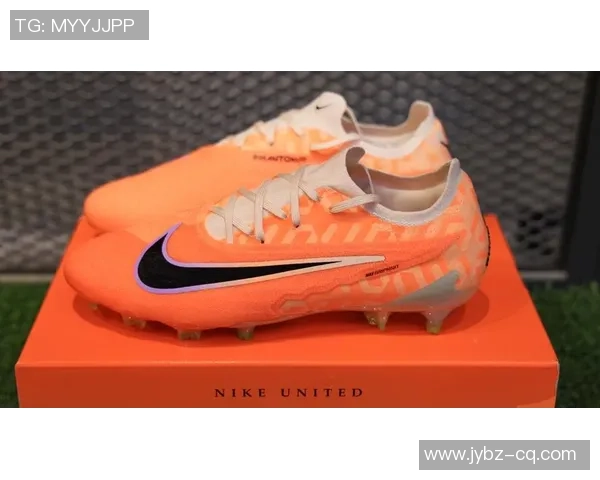 揭晓穿着暗煞足球鞋的球星身份及其在场上的表现与影响