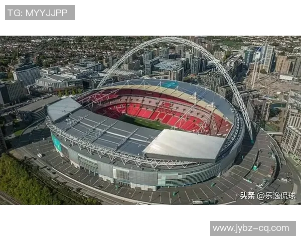 最新足球场十大球星排名榜单揭晓全球巨星实力对比分析